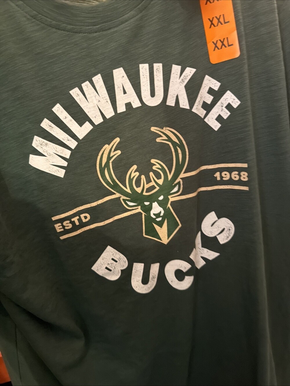 Milwaukee Bucks Crew Neck T-shirt New With Tags, Size XXL